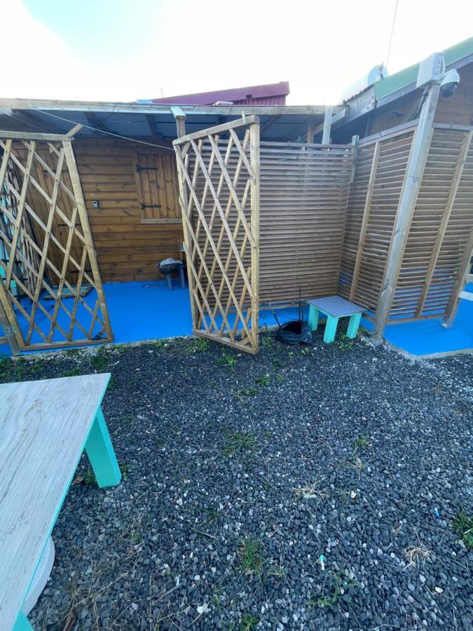 2 Bungalows Au Bord De La Plage De Montal A Moule Loues Individuellement Ou Ensemble Le Moule Exterior foto